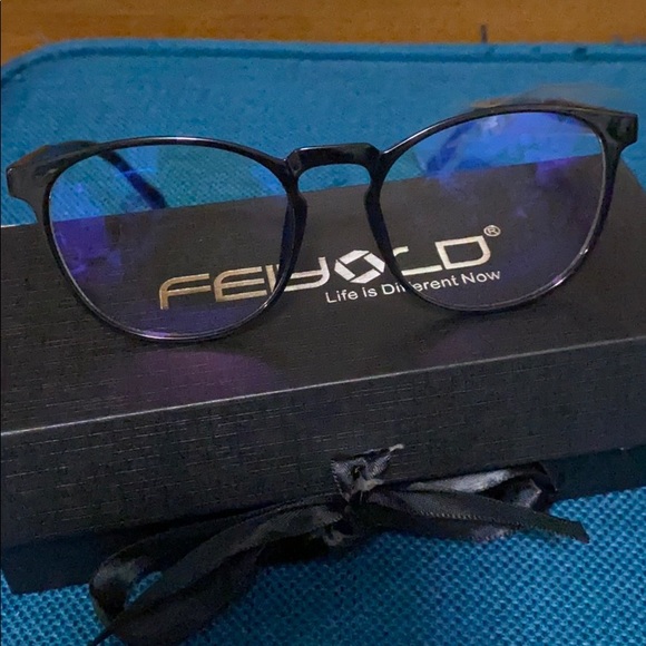 NIB Blue Light Blocking Glasses - Picture 2 of 8